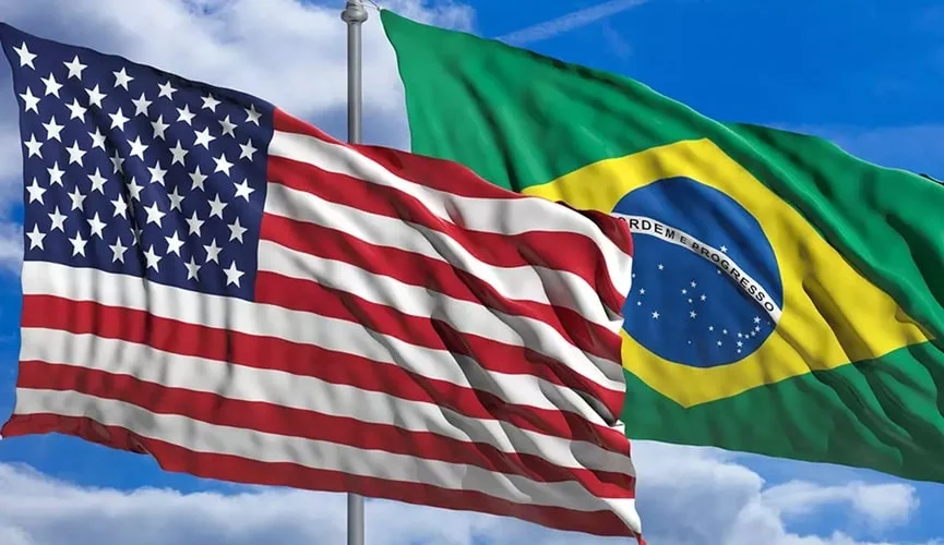 Cultura dos Estados Unidos Bandeiras dos EUA e Brasil representando as diferentes e semelhanças entre a cultura dos estados unidos